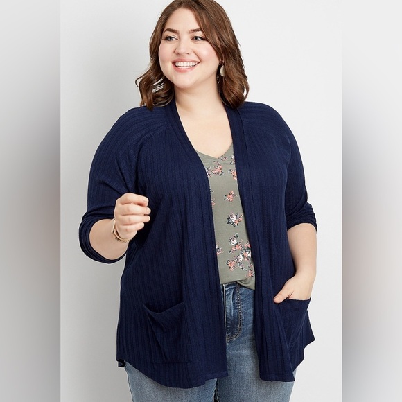 XXL - Maurice’s Button Back Cardigan - Picture 2 of 7